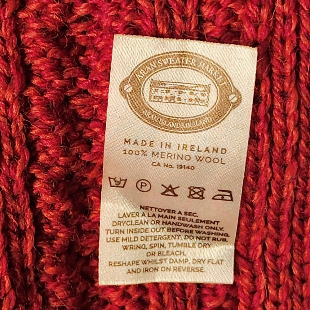 Aran Woollen Mills Scarf Women Red Merino Wool 3-Button Loop Cable Knit NWT - Picture 4 of 7